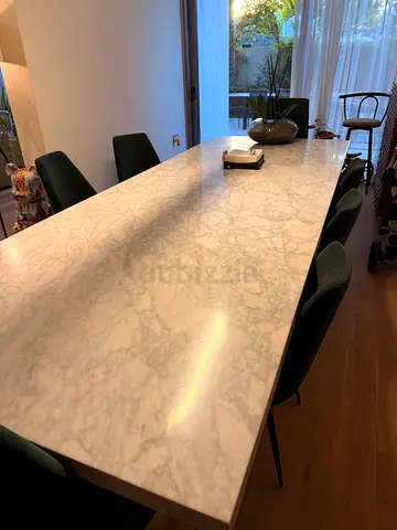 Marble dining table (seats 10-12) in excellent condition