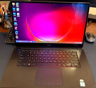 Dell Precision 5540 - 64 GB - 2 TB SSD - Intel i9 - 4 GB Graphics