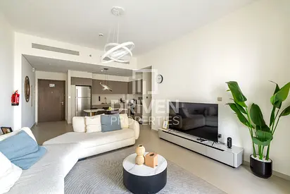 High Floor with Sea View | Vacant | Furnished Unit