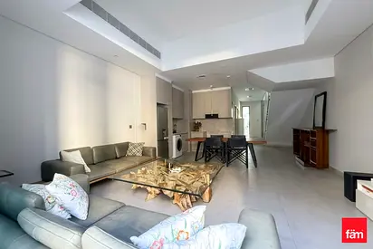 Upscale Furniture | Vacant | Mid Unit