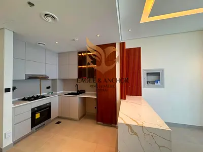 Exclusively Upgraded Fully Furnished 1BR | Custom Island Kitchen | Near Metro station