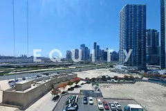 4 Parking Spaces | 4 Washrooms | Bare Unit