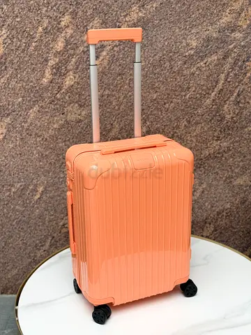 Rimowa Essential Cabin suitcase