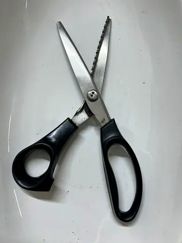 Heavy Duty Zigzag Scissors