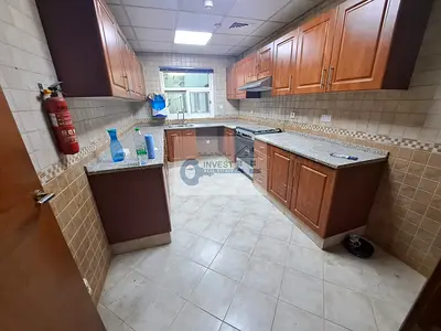 Large Two Bedroom Close Kitchen 100k by 4 cheq