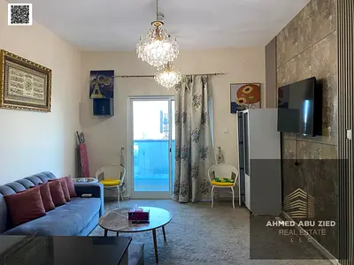 غرفتين وصاله مفروشه بالكامل-تتكون من غرفه ماستر-صاله بمساحه كبيره -فرش انيق ومرتب-تشطيبات حديثه-ديكورات راقيه-منطقه حيويه بالقرب من جميع الخدمات