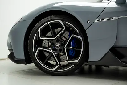 2023 Maserati MC20 photo 8