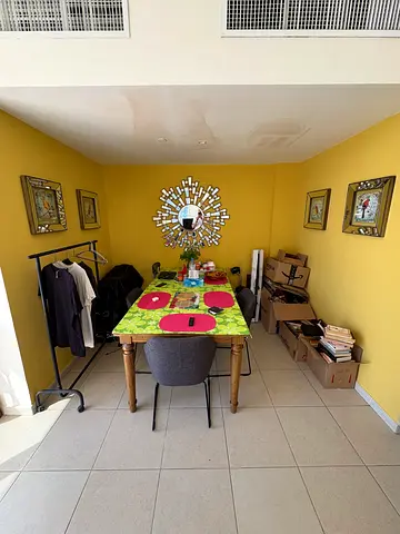 Dining table with 4 chairs - compact set in good condition