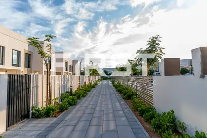 Single Row | Full Privacy | The Green Community