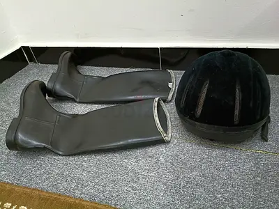 Horse riding equipments