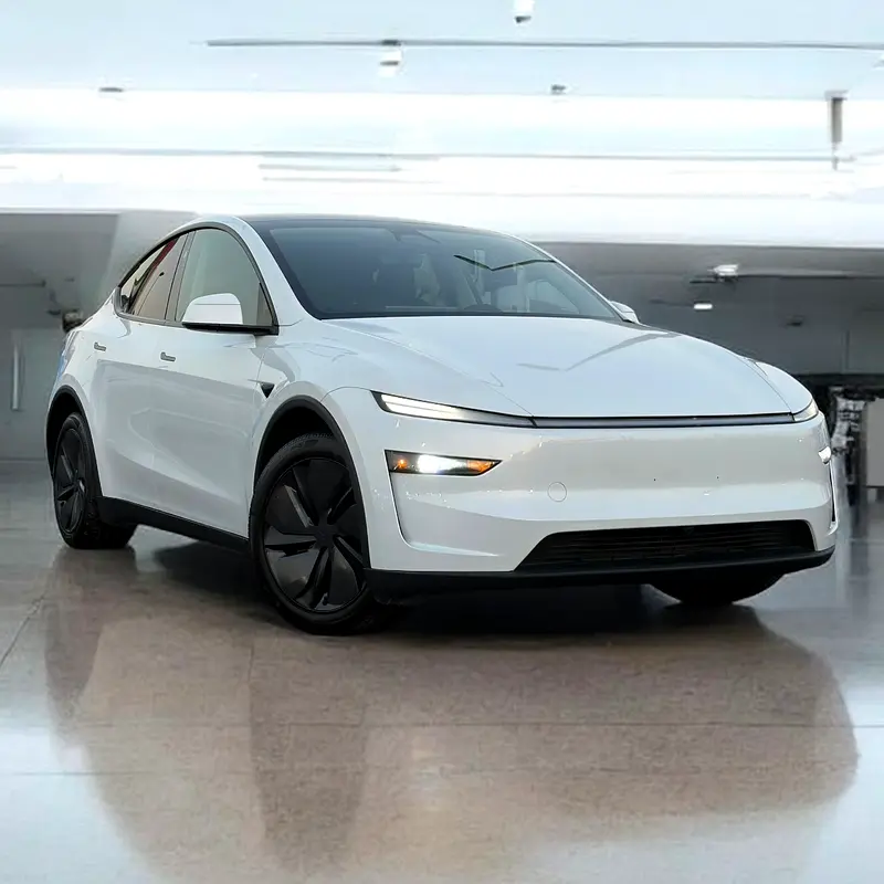 Tesla Model Y 2026 — photo 1 of 19