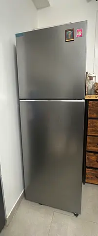 Samsung Refrigerator - Spacious Interior, Good Working Condition
