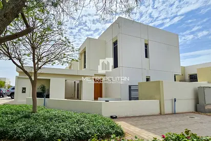 Private Unit | Vacant | End Corner Plot
