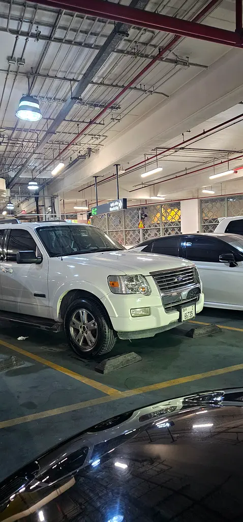 Ford Explorer 2008 — photo 1 of 5
