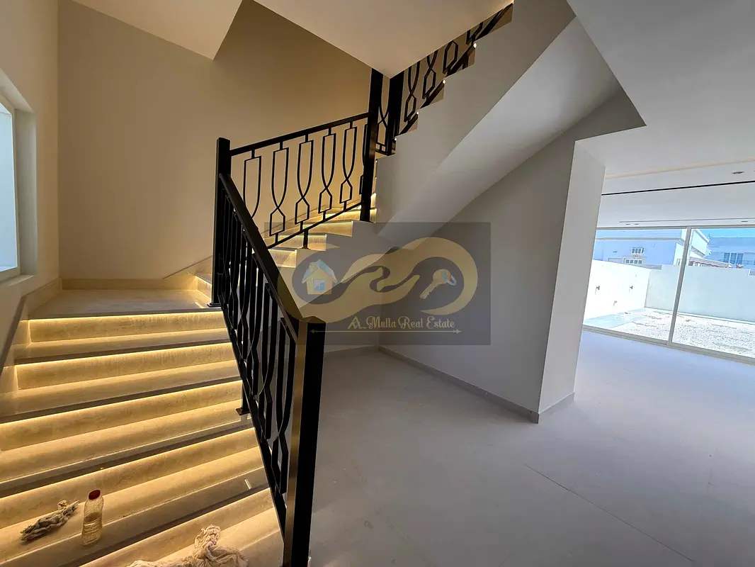 BRAND NEW / 3 BEDROOM / TV LOUNGE / HUGE PRIVATE GARDEN / PRIVATE ENTRANCE I PVT PARKING I MAID & L