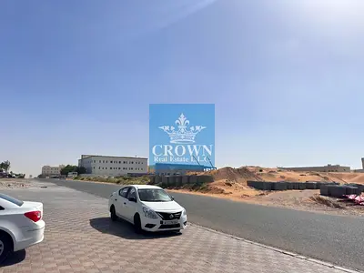 ** أرض صناعية وتجارية للبيع في منطقة الإمارات الصناعية الحديثة-أم القيوين**.