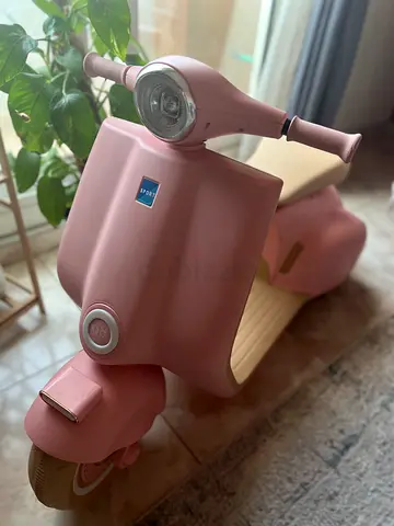 Pink Ride-On Scooter Toy for Toddlers