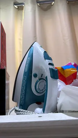 Black  Decker Steam Iron Never used