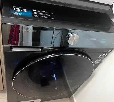 HiSense Washer 12 kg used 10 months