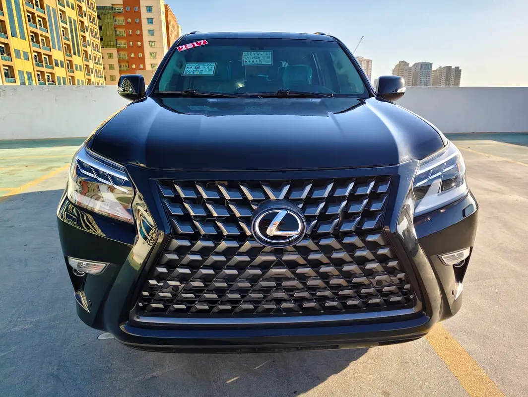 Lexus GX-Series 2017 — photo 1 of 7