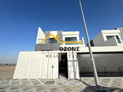 Brand New 5 bedrooms\^Wardrobes\^Maid Room