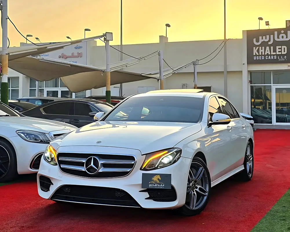Mercedes-Benz E-Class 2018 — photo 1 of 17