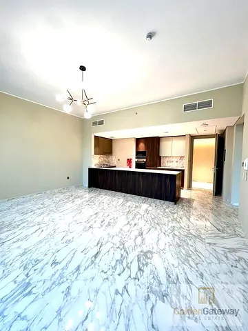 2 BR | Near Metro | Vacant