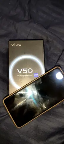 Vivo V50 12gb+ram 512 gb room with original box and charger- good condition
