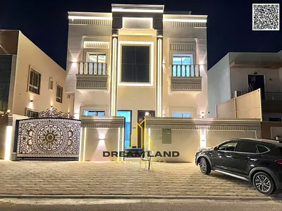 فيلا عائلية بمساحات كبيرة وسعر مناسب في الزاهية