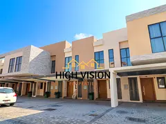 Spacious 2BR | Single Row | Vacant