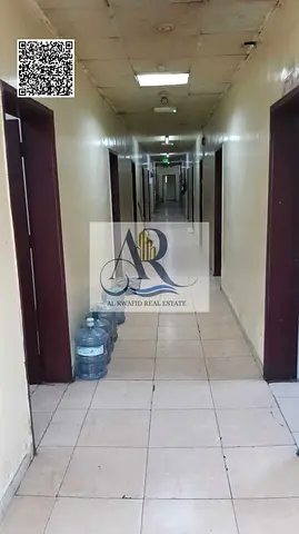 سكن عمال مميز للإيجار – الجرف 1 – بالقرب من سوق السيارات  إذا كنت تبحث عن سكن عمال متكامل بموقع استراتيجي وأسعار مناسبة لشركتك، فهذه فرصة مميزة لا تُف