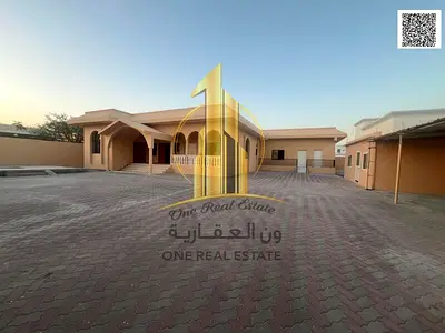 🏡 للإيجار فيلا طابق أرضي في الحميدية  📍 خلف سوبر ماركت كنز فيلا مميزة بموقع ممتاز وقريبة من جميع الخدمات. 🔹 تتكون من: 3 غرف ماستر مجلس واسع صالة مل