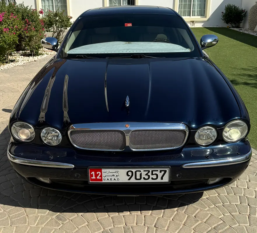 Jaguar XJ 2006 — photo 1 of 20