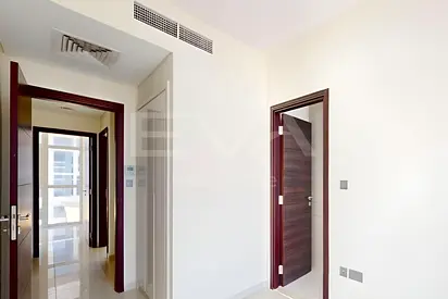 UPGRADED UNIT | GREAT DEAL | UNFURNISHED