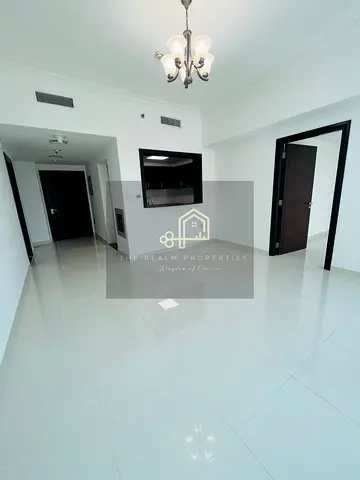 **Grab the Deal**Large 2BR with balcony in Business Bay