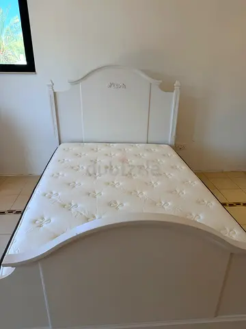 Pottery barn girls bed