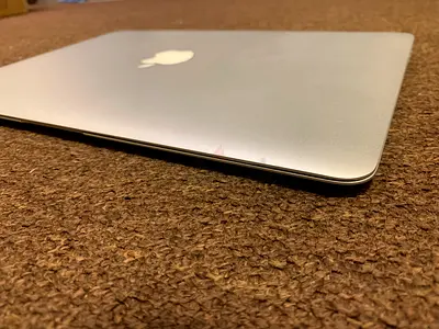 Macbook Air 2017 13inch i5 8gb 256gb