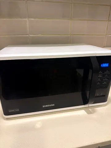 Samsung Ceramic inside  Microwave - Good Working Condition
