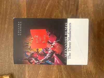 The Three Musketeers - Collins Classics (English paperback) - Alexander Dumas