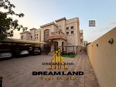 Inclusing water, elc and AC, Amazing villa, consists of 5 master bedrooms with built in wardrobes an