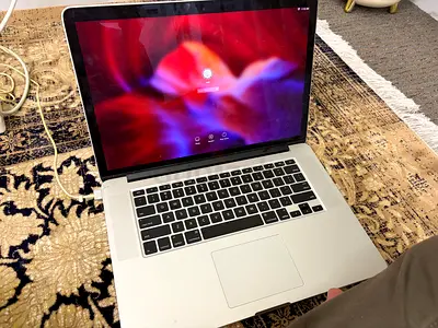 15-inch MacBook Pro (Unibody) - Working Condition and Battery problem battery 0% but still working