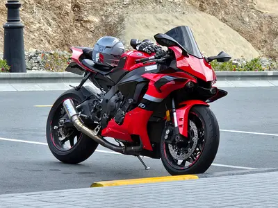 2019 Yamaha R1 – FTecu Tuned, Rosso IV Tyres, Low mileage