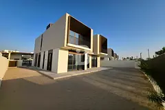 5BR + Maid’s Villa | Prime Location | Vacant