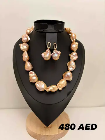 Baroque Pearl necklace and earring