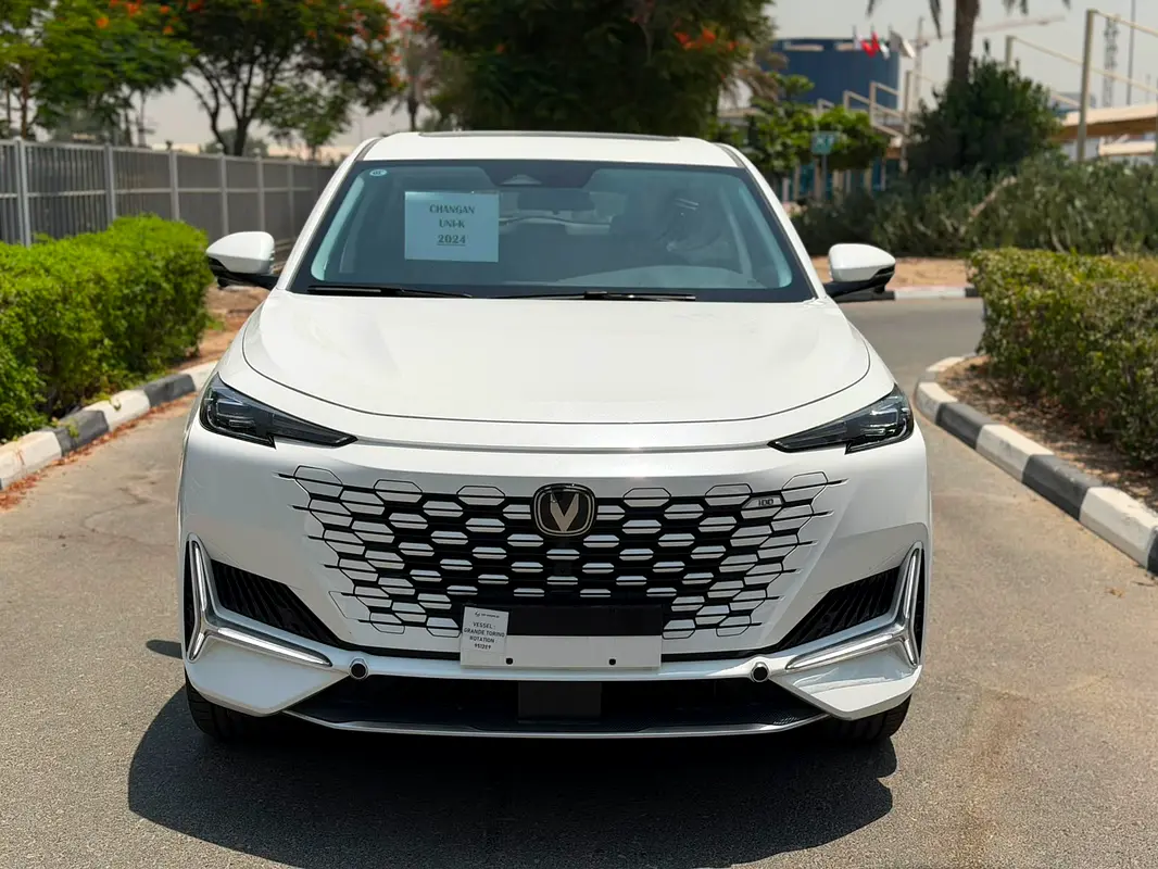 Changan UNI-K 2024 — photo 1 of 17