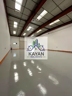 A premium opportunity to lease a high quality industrial warehouse that combines cleanliness