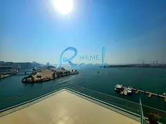 Sunny 2-BR Panoramic Sea Views – Don’t Miss Out!
