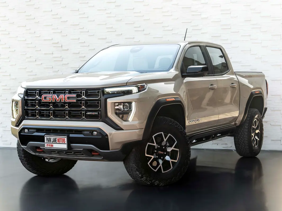 GMC Canyon 2024 — photo 1 of 20