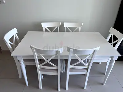 Ikea Expandable Dining Table, with 6 chairs