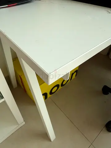 Simple white side table / small study table - good condition